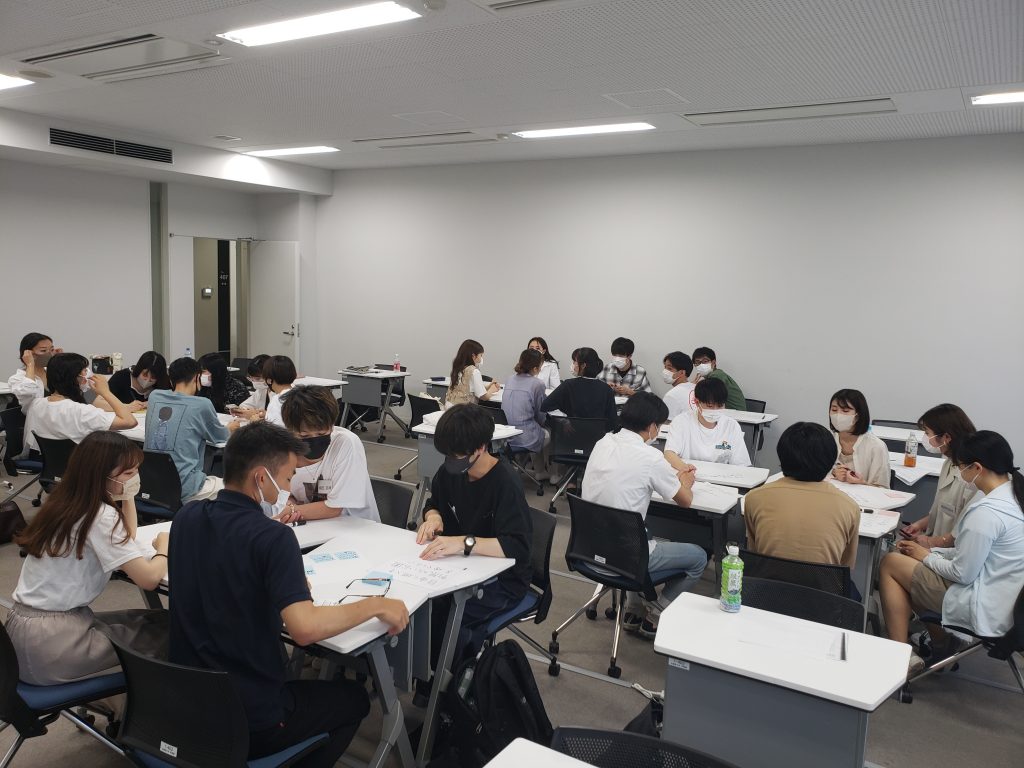 地域の未来を考えるセッションを行いました。